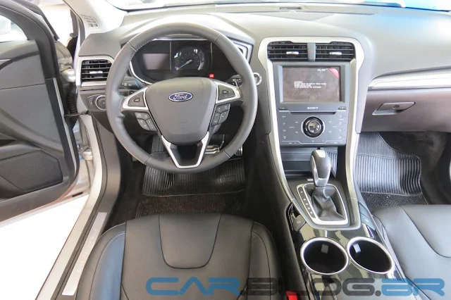 Ford Fusion 2013 Titanium - interior