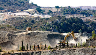 ΞΕΜΠΛΟΚΑΡΕΙ Η ΥΠΟΘΕΣΗ ΓΙΑ ΤΑ ΑΠΟΡΡΙΜΜΑΤΑ ΑΝΟΙΓΟΝΤΑΣ ΤΟ ΔΡΟΜΟ ΓΙΑ ΣΔΙΤ