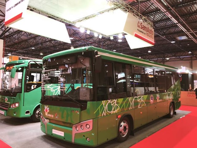 SamAuto y sus midi buses producidos Uzbekistán, presentes en Busworld Central Asia