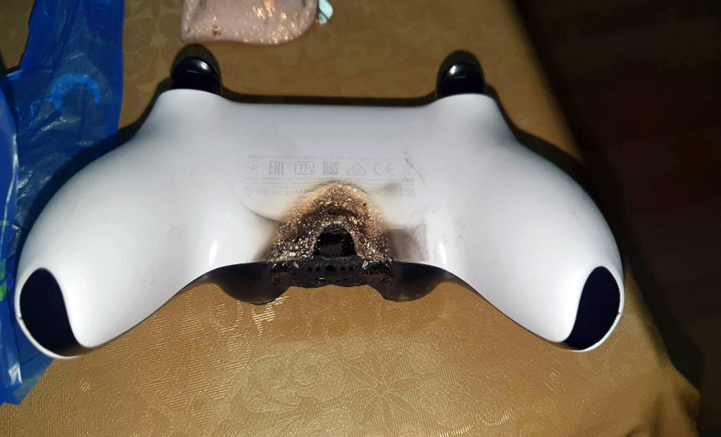 A PS5 gamer claims that his DualSense controller caught fire