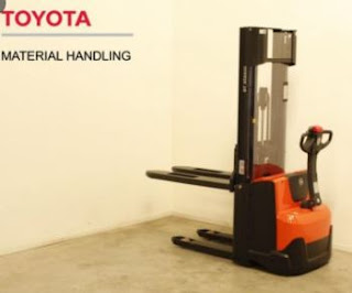 Stacker Toyota SWE120 0937782768