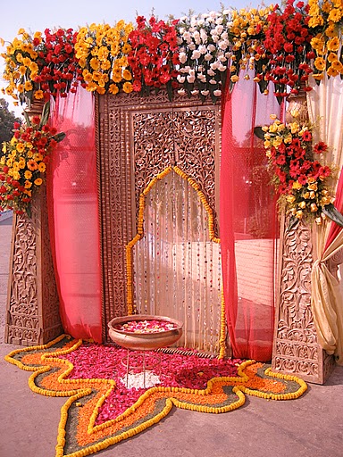 A WEDDING  PLANNER Indian  wedding  stage  decorations  and 