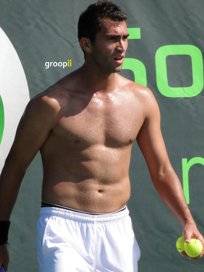 Things that caught my eye: SHIRTLESS TENNIS PLAYERS