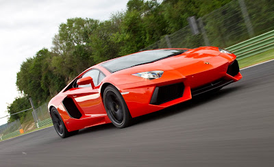 2012 Lamborghini Aventador LP700-4 Sports Car