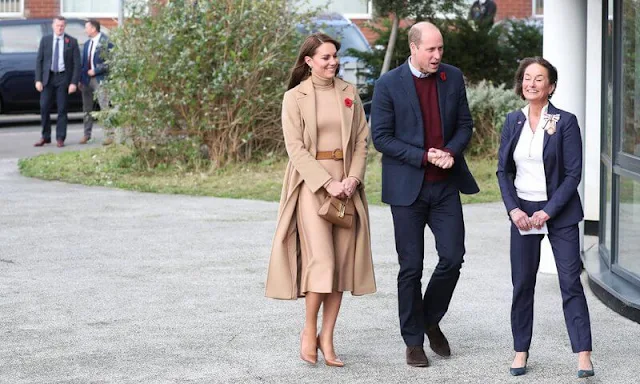 Princess of Wales wore a new beige long wool coat by Max&Co. Ralph Lauren Celia pumps. DeMellier