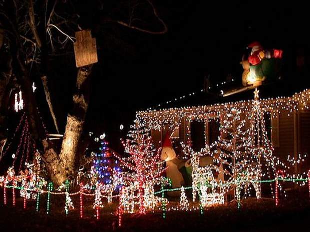 Christmas Lights On Houses