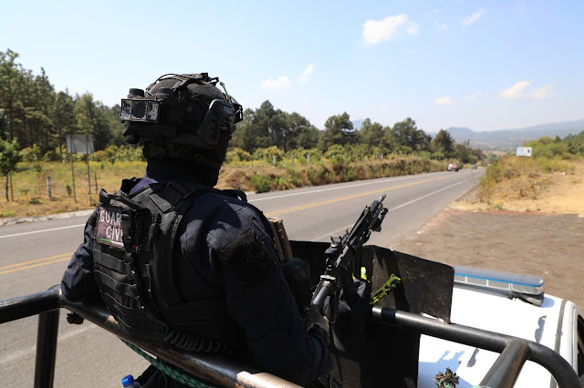  SSP, Sedena y GN detienen a 4 personas y aseguran 2 armas de fuego