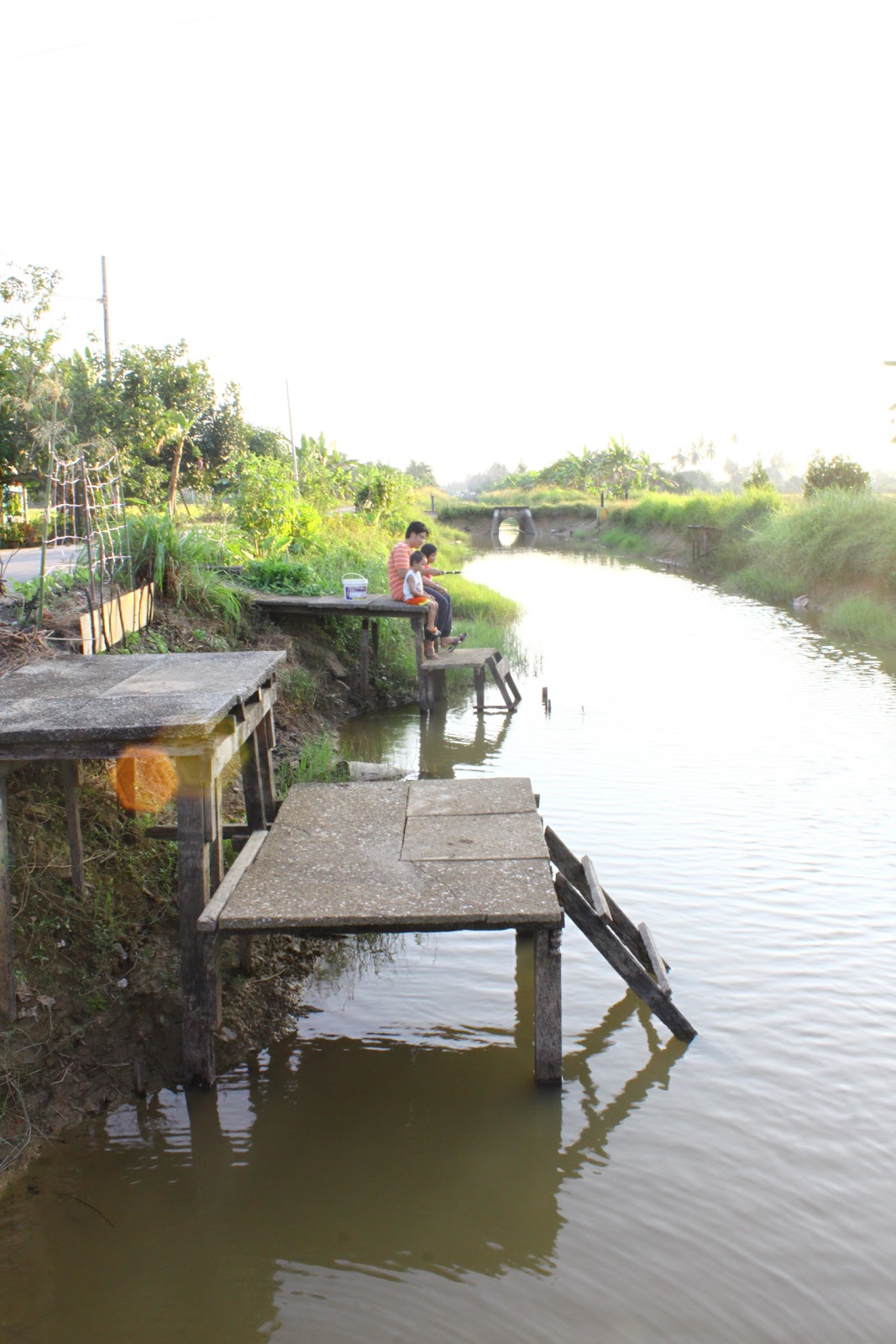 METROSKY KIDS Gambar Kampung Halaman