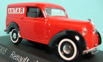 45103 RENAULT JUVAQUATRE tôlée