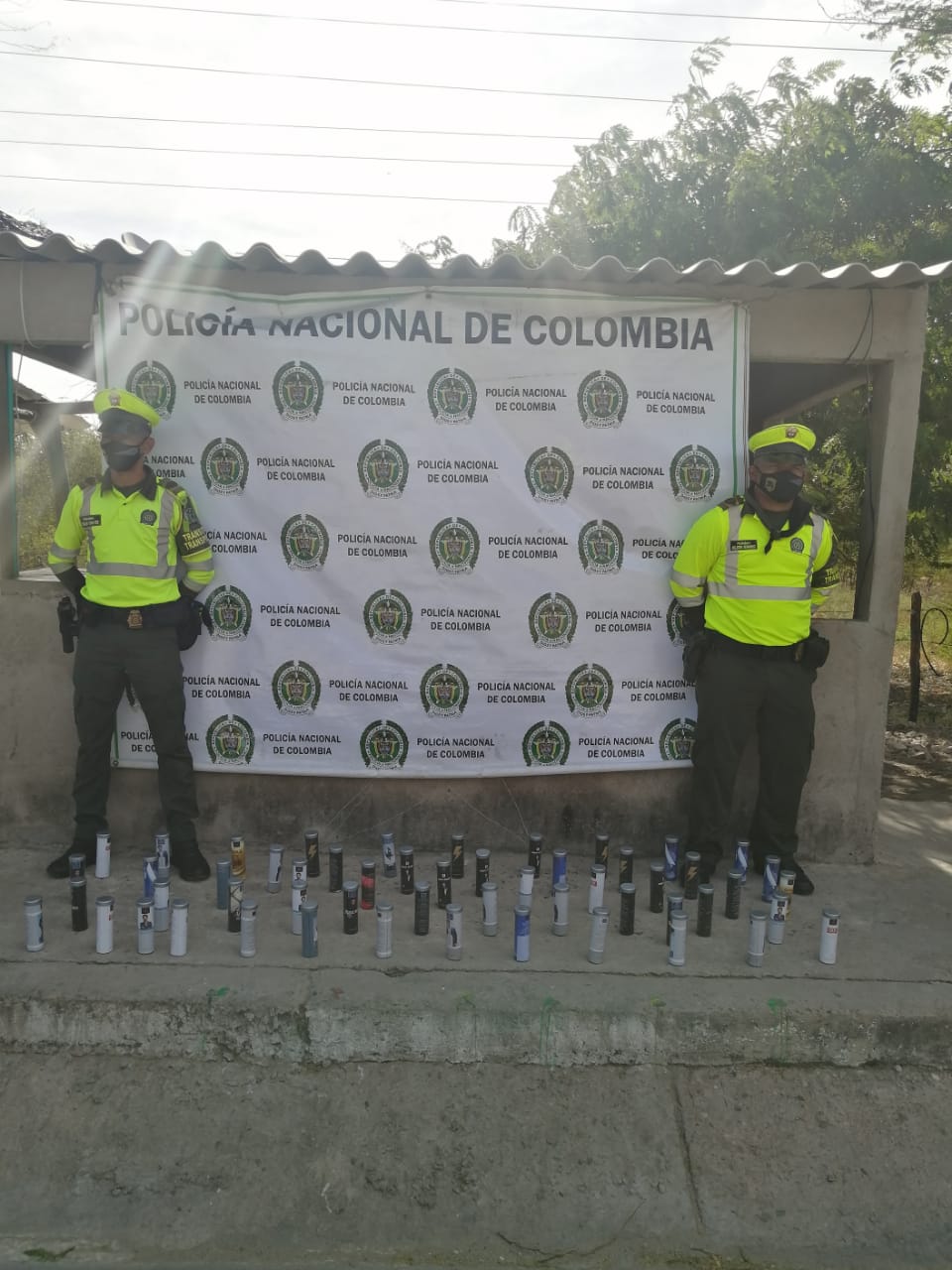 https://www.notasrosas.com/En zona rural de Hatonuevo, capturan hombre con 26 kilos de cocaína