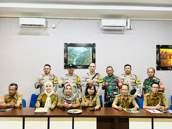 Prabumulih, 13 Maret 2023  Plt Lurah Prabu Jaya Eliyati Sitepu,SKM menghadiri giat KAMPUNG TANGGUH ANTI NARKOBA DAN KAMPUNG TANGGUH ANTI RADIKALISME di Polres Prabumulih, didampingi oleh bhabinkamtibmas dan babinsa kelurahan Prabu Jaya 