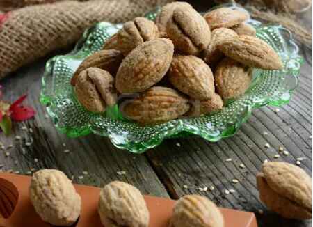 biskut raya