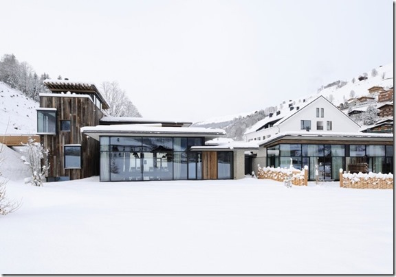 Wiesergut-Hotel-by-Gogl-Partners-Architekten-Hinterglemm-45