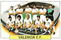 VALENCIA C. F. Temporada 1982-83. Carrete, Welzl, Tendillo, César Ferrando, Castellanos, Bermell. Saura, Solsona, Idígoras, Roberto y Ribes. CLUB ATLÉTICO DE MADRID 2 VALENCIA C. F. 1. Domingo 31/10/1982 12:15 horas. Campeonato de Liga de 1ª División, jornada 9. Madrid, estadio Vicente Calderón 50.000 espectadores. GOLES: 1-0: 12’, Votava. 2-0: 65’, Hugo Sánchez. 2-1: 79’, Welzl.