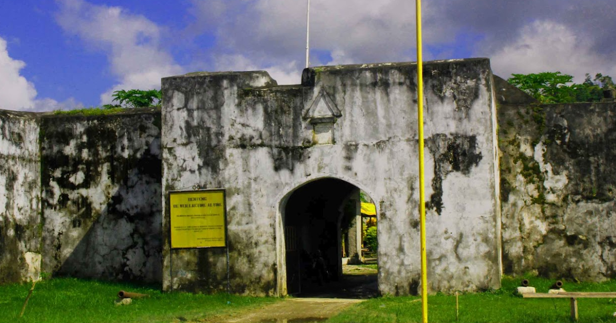  Benteng  De Verwacthing Wisata Sejarah  Kepulauan Sula 