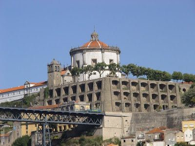 http://geoporto2015.blogspot.pt/2015/09/mosteiro-da-serra-do-pilar.html