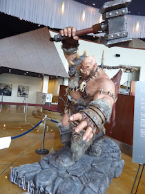 Orgrim Doomhammer Warcraft movie statue