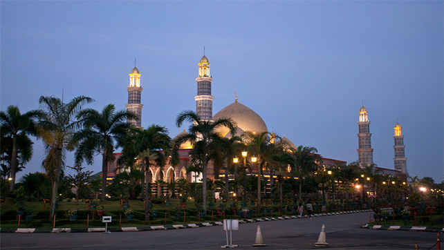 Masjid Dian Al-Mahri - Depok