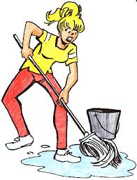 2 Ketika menyapu  sampah atau mop lantai 