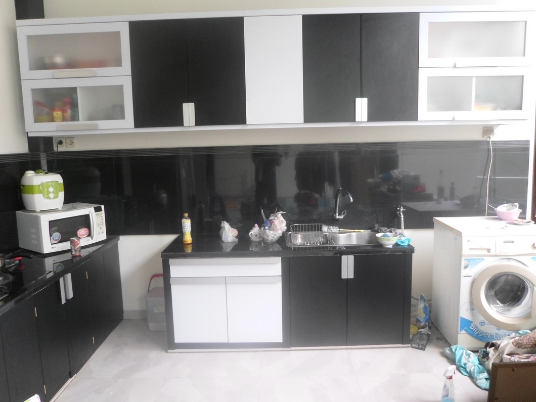  Kitchen  Set  Hitam  Putih  Monokrom Furniture Semarang 