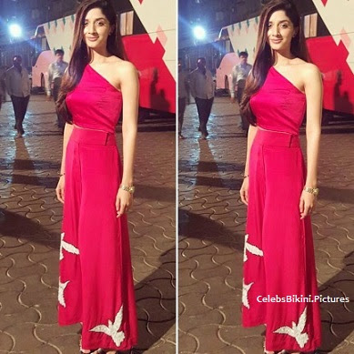 Mawra Hocane "Sanam Teri Kasam" Wiki Details & HD Wallpapers