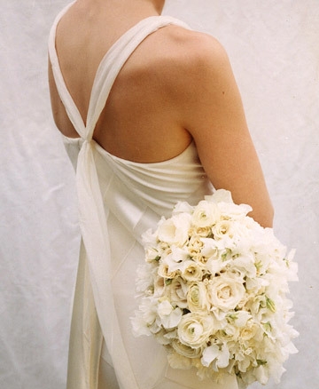 Romantic White Bridal Bouquet Ideas