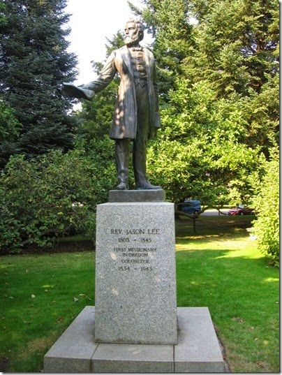IMG_3335 Statue of Rev. Jason Lee at the Oregon State Capitol in Salem, Oregon on September 4, 2006
