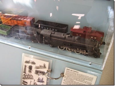 IMG_3639-American-Flyer-Train_thumb