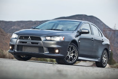 2010 Mitsubishi Evo MR Touring Wallpaper