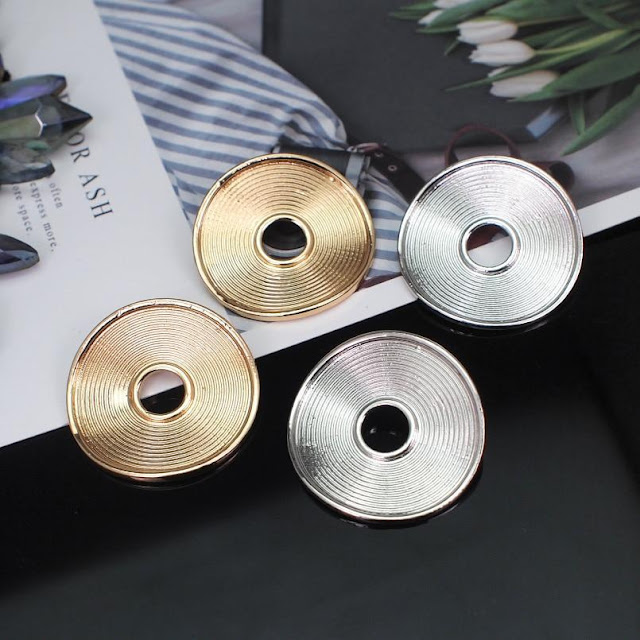 Big Round Bending Alloy Metal Stud Earrings