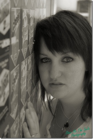 NICOLE6940BW