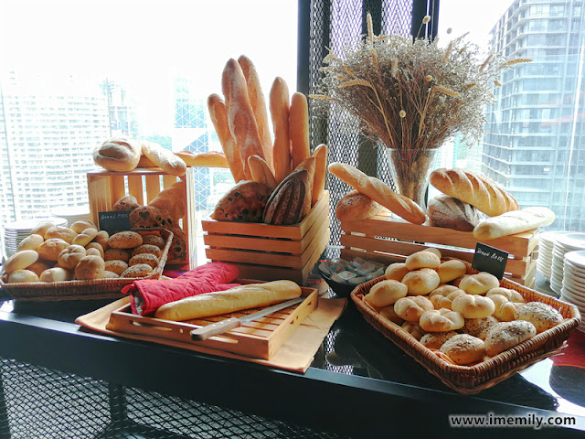 Buffet Lunch for RM25 @ 25th Floor Red By Sirocco