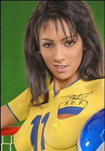 Body Paint Football / Body Paint Soccer Girls Body Art And Painting - The bright colours of romania lend itself well to a body paint design.