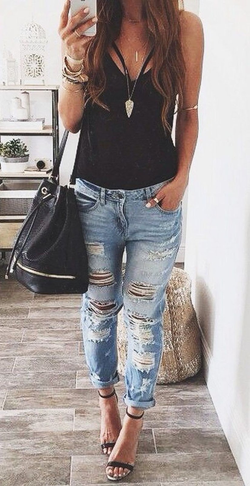 how to wear distressed jeans : bag + black top + heels