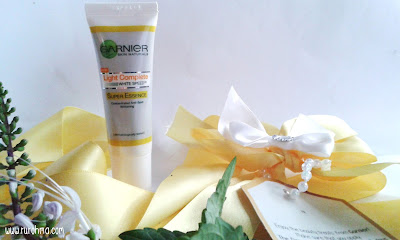 UNBOXING Garnier Light Complete White SpeedTM SUPER ESSENCE