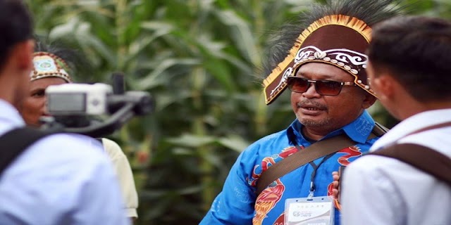 Philip Jauh dari Papua, Sampai di Padang Bertemu Saudara
