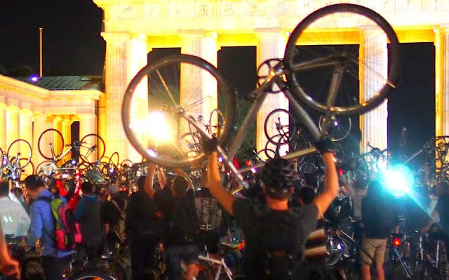 Critical Mass Berlin Bicycle Rights Fahrrad Fahrräder Rechte