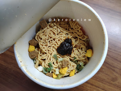 รีวิว นิสชิน บะหมี่ถ้วยกึ่งสำเร็จรูป รสต้มยำครบเครื่อง (CR) Review Instant Cup Noodles Tom Yum Krob Kreung Flavor, Nissin Brand.