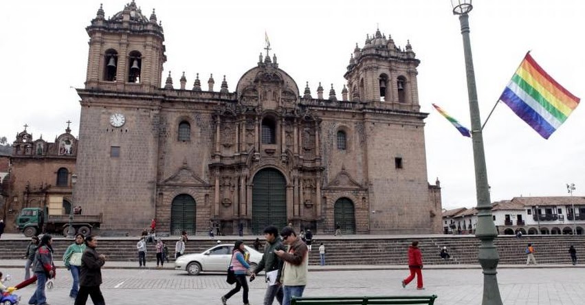 Habría muro ceremonial inca en la base del atrio de la Catedral de Cusco, informó la Dirección Desconcentrada de Cultura - DDCC