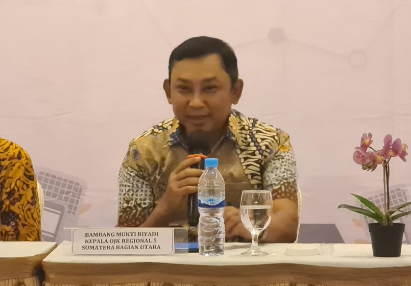 Kepala OJK Kantor Regional 5 Sumbagtut Bambang Mukti Riyadi.