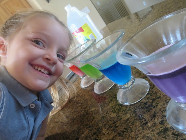 Color Explosions--Watch your kids faces when they do this fun and simple experiment using household ingredients!