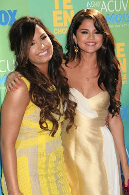 selena gomez demi lovato 2012