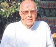 Last British Priest Father Ian Weathrall of North India dies