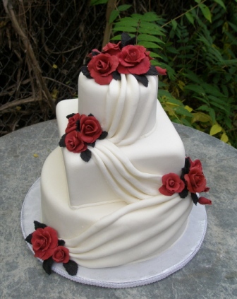 Delicious Red Wedding Cakes Red Wedding Cakes Pictures Red and White 
