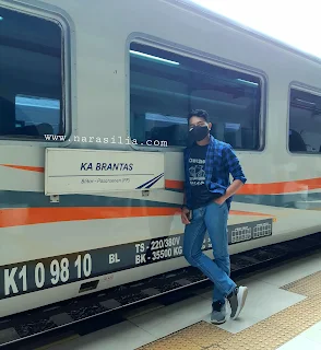 Muter-Muter Naik Kereta Jakarta ke Sidoarjo Melewati Blitar Jawa Timur