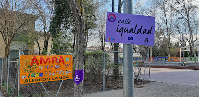 Calle de la Igualdad - Árbol contra la Violencia Sexista