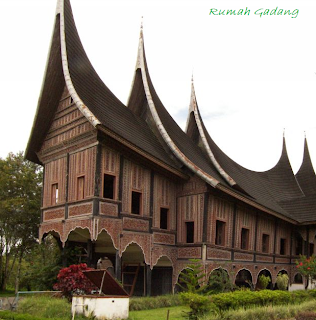 Image Rumah Gadang Adat Minangkabau Sumatera Raja Alam 