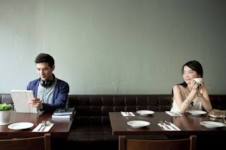 How To Approach A stranger Without Feeling Awkward