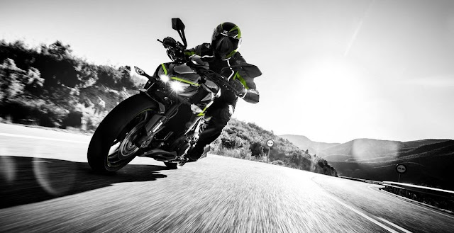 Kawasaki Z1000 R