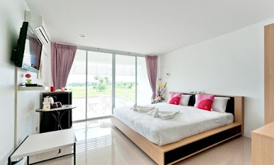 http://www.hotels2thailand.com/cha-am-deals/phet-cha-am-plaza-and-resort-04817801.html